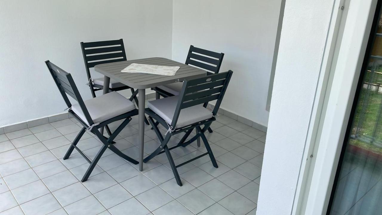 Village Kawann - Toumalacai 246 Grand-Bourg  المظهر الخارجي الصورة